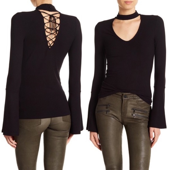 NWT• Paige Skylynn Bell sleeve Top - Picture 2 of 8